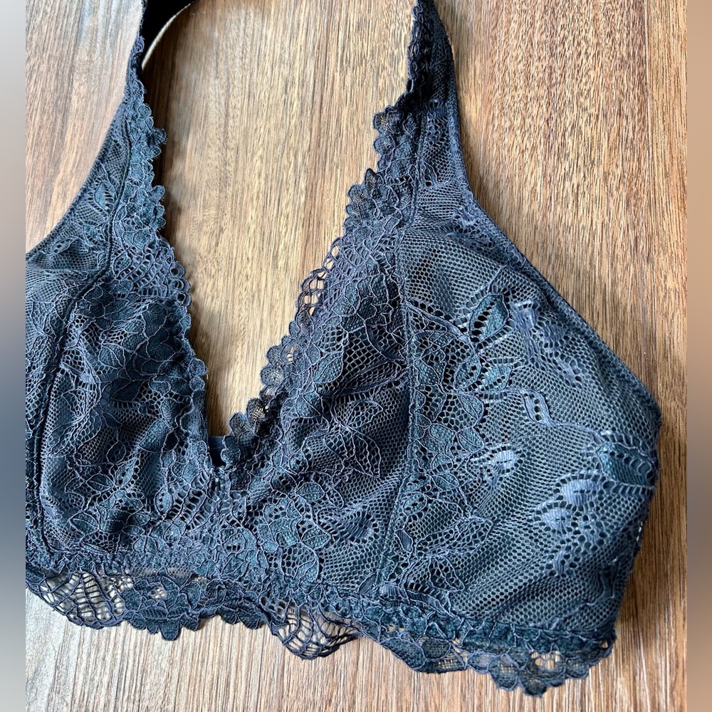 ABERCROMBIE & FITCH A&F Floral Navy Lace Halter Bralette Romantic Lounge | Sz M - Picture 4 of 10